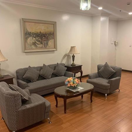 คราวน์รอยัลโฮเต็ล Hotel Balanga ภายนอก รูปภาพ