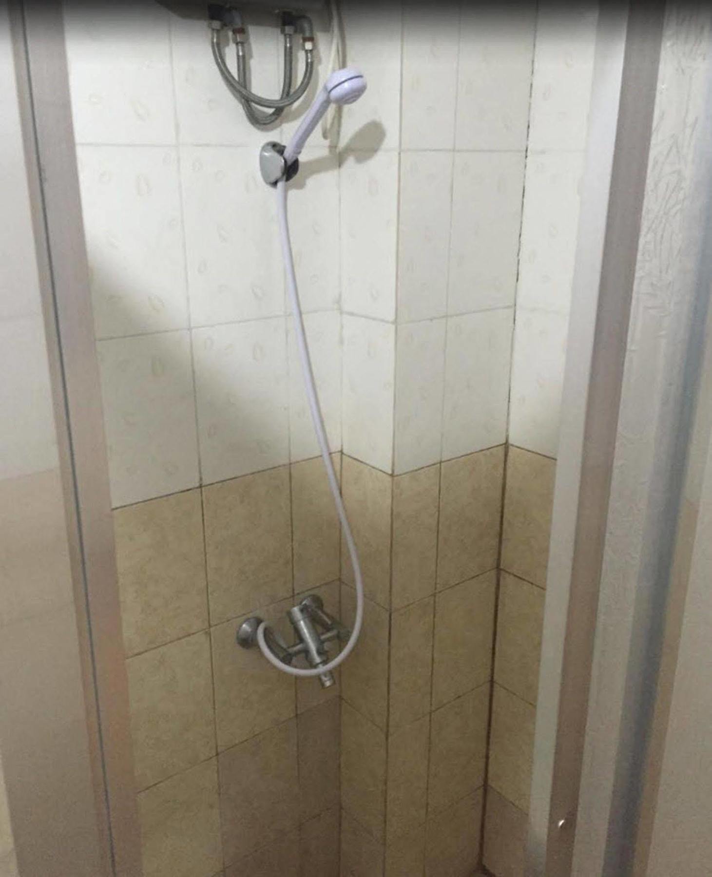 คราวน์รอยัลโฮเต็ล Hotel Balanga ภายนอก รูปภาพ