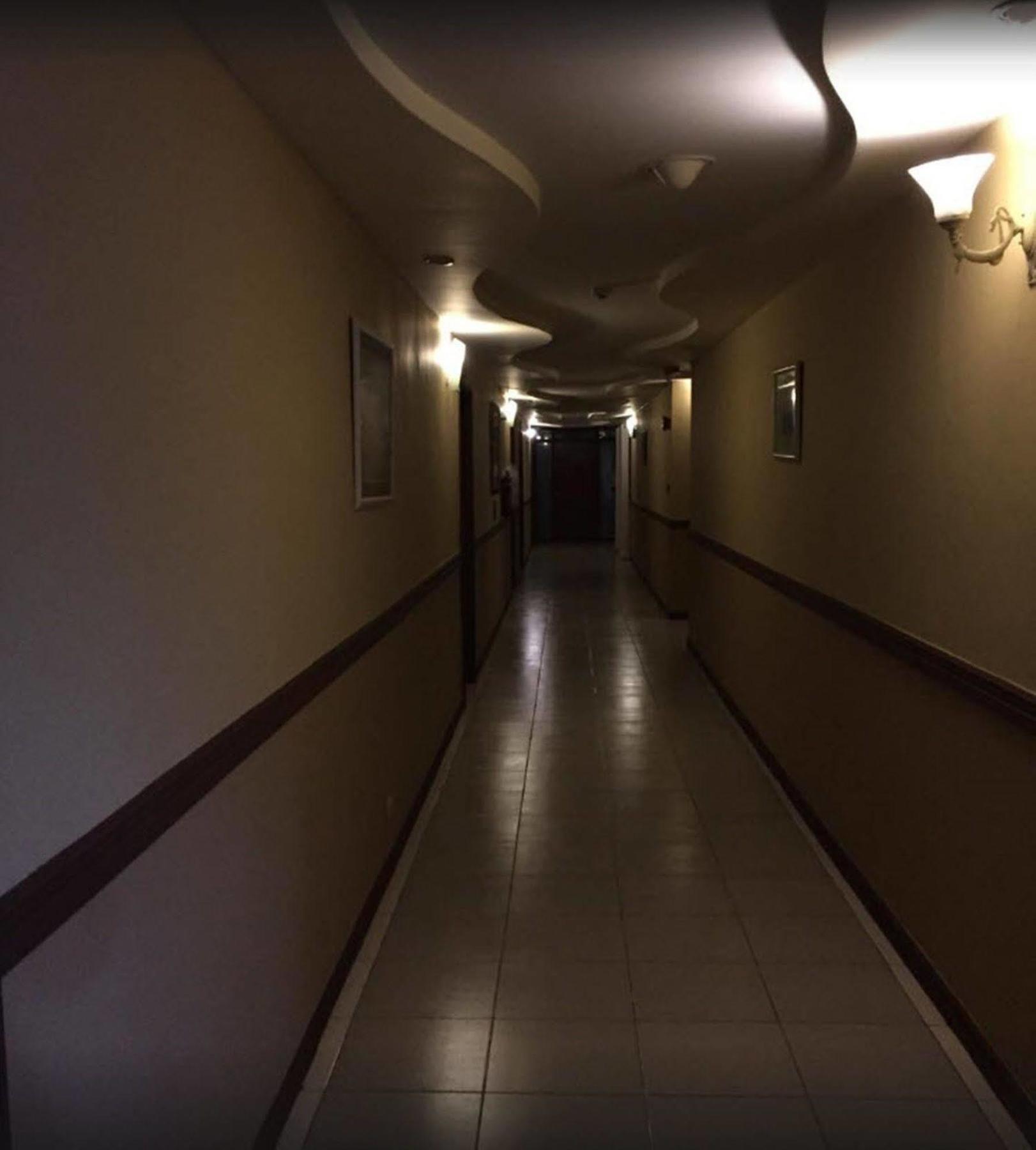 คราวน์รอยัลโฮเต็ล Hotel Balanga ภายนอก รูปภาพ